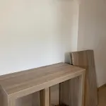Coquet Avec 3 En Face Des Pistes De