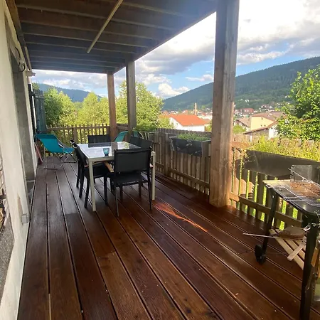 Apartment Coquet Avec 3 En Face Des Pistes De *